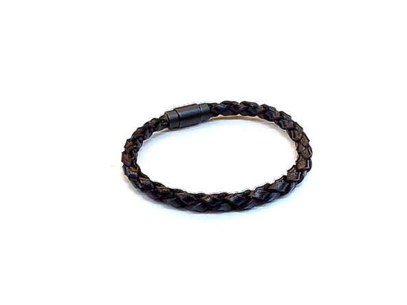 Shadow Weave – İnce Örgü Hakiki Deri Erkek Bileklik ürün görseli 1