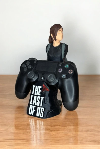 Valyria Ellie Figürlü PS4/PS5 Kol Tutucu – The Last of Us Temalı Oyun Aksesuarı | 3D Baskı Stand ürün görseli 1