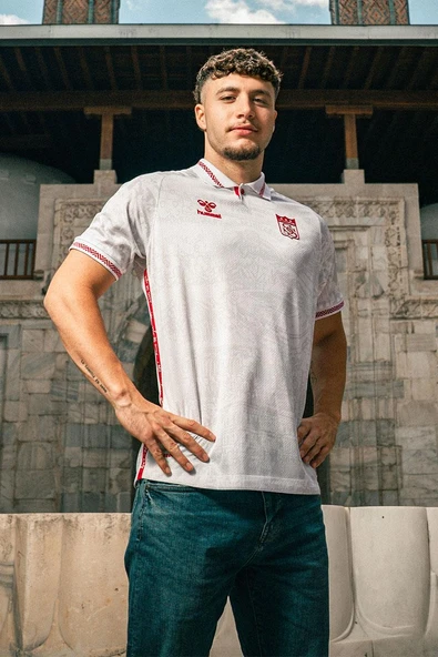 Hummel Sivasspor 58.Yıl Beyaz Forma 25/26 ürün görseli 1