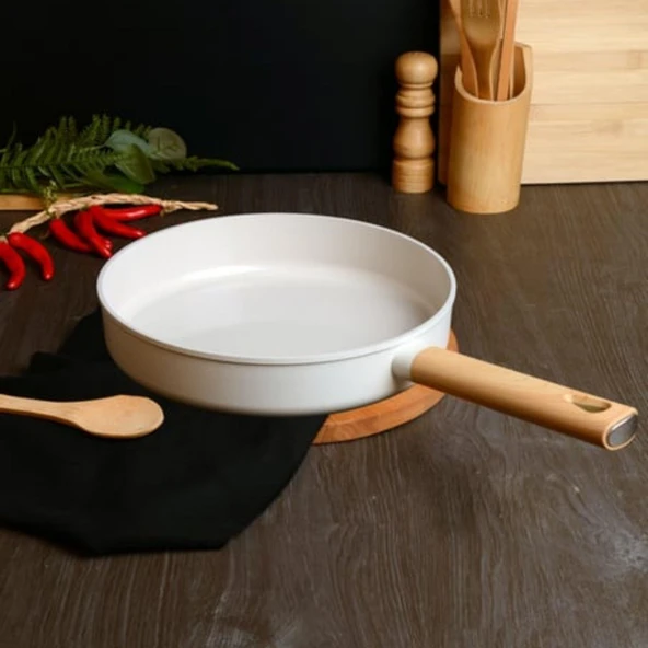 BELARIVA 30 CM BEYAZ AHSAP SAPLI  TAVA ürün görseli 1
