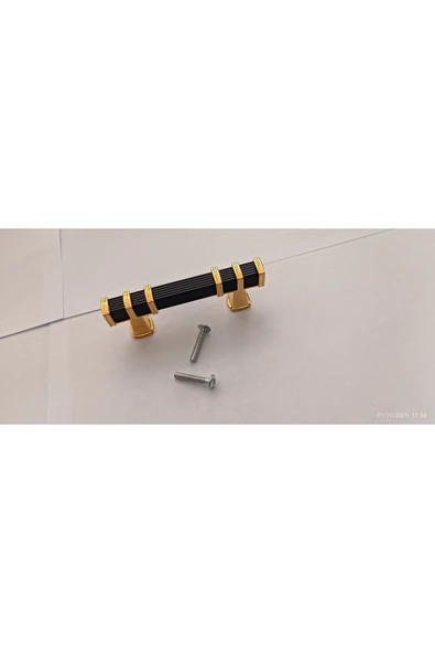 YÖRÜK 1 AD. 64 MM (6,4 CM) SİYAH-ALTIN Modern Lüks Mobilya Dolap Çekmece Kulpları 64 Mm ürün görseli 1
