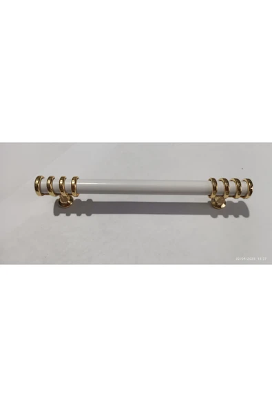 BEYAZ-ALTIN METAL KULP 320 MM (32 CM ) MOBİLYA KULPU,DOLAP KULPU,MUTFAK DOLAP KULPU,ÇEKMECE ürün görseli 1