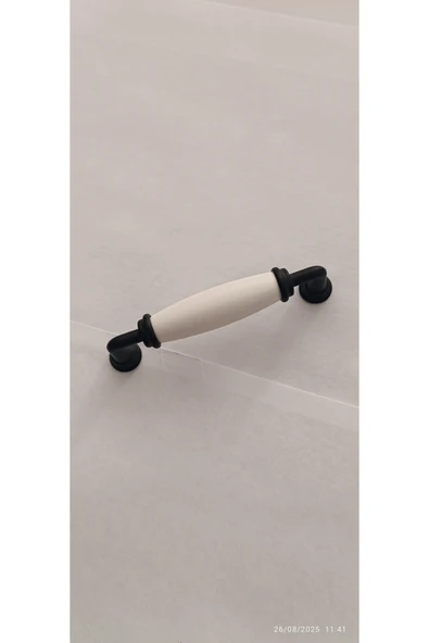 96 MM 1 AD SİYAH METAL AYAKLI SERT POLİMER BEYAZ KULP DOLAP MUTFAK ürün görseli 1