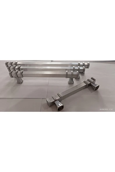 YÖRÜK 320 MM KROM Lüks Modern Çekmece Dolap Vestiyer Mobilya Kulpları ürün görseli 1