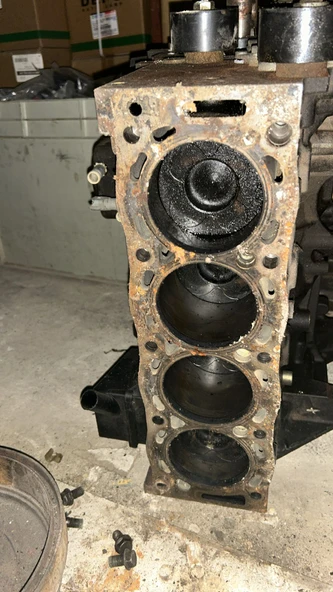 PEUGEOT 807 Citroen Jumper 2.2 Dw12 Motor Blok Dolu Yarım DW12UTED ürün görseli 1