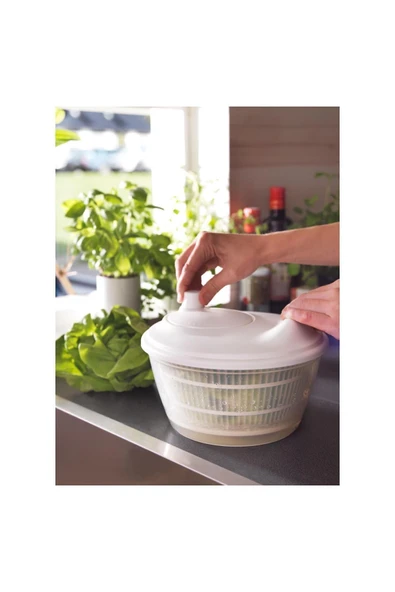 IKEA Döndürmeli Salata Kurutma Aleti Çap: 23 Cm Yükseklik: 14 Cm ürün görseli 1