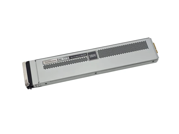 IBM 00DJ365 5.7TB MicroLatency Flash Modül (Yenilenmiş) ürün görseli 1