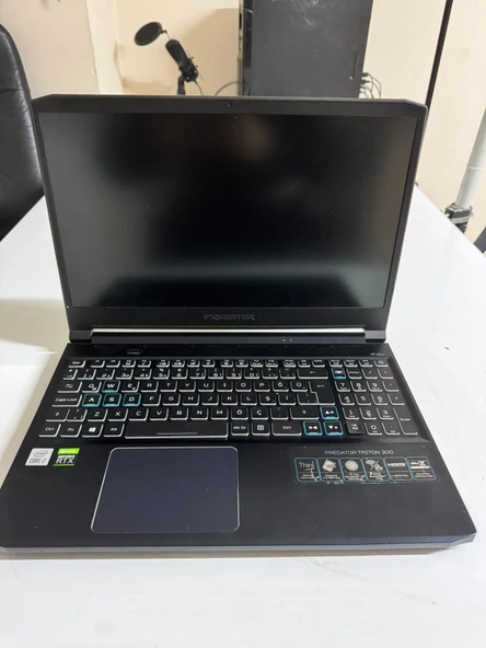 Acer Predator Triton 300 PT315-52 NH.Q7AAA.003 i7-10750H 16 GB 512 GB SSD RTX2070 Full HD Gaming Laptop 2. EL ÜRÜN DETAYLI BİLGİ İÇİN ARAYINIZ ürün görseli 1