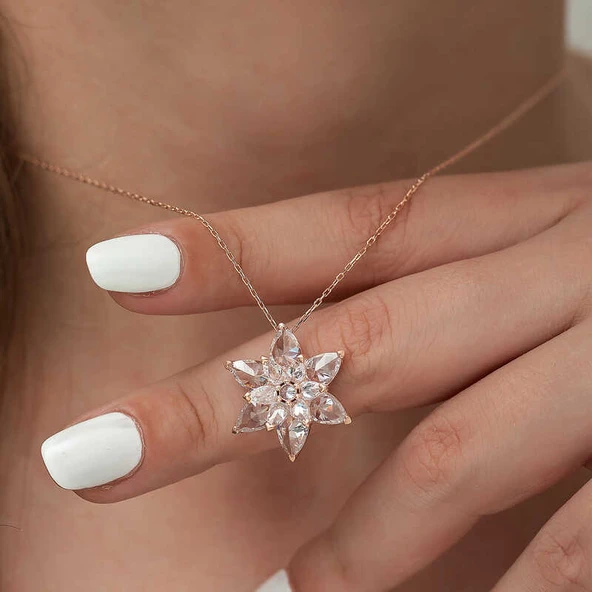 Gümüş Rose Beyaz Lotus Çiçeği Kolye - Resim 3