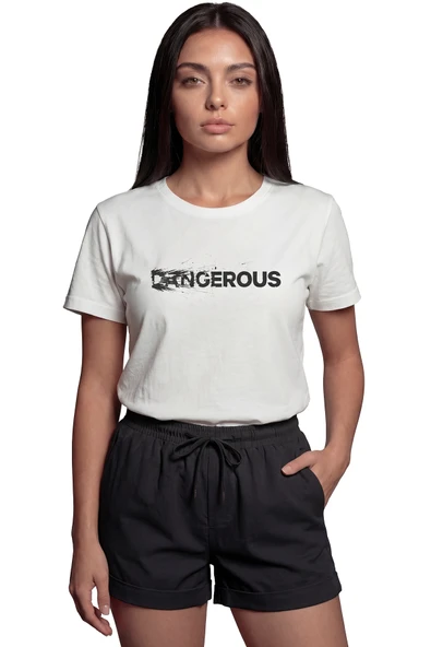 ''Dangerous'' Grunge Tipografik Baskılı %100 Pamuk Rahat Kesim Premium Kadın Tişört ürün görseli 1