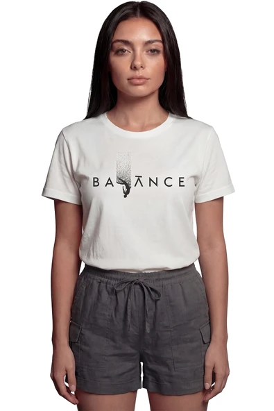 ''Balance'' Minimalist Figürlü Baskılı %100 Pamuk Rahat Kesim Premium Kadın Tişört ürün görseli 1
