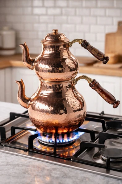 DMT COPPER HOME Bakır Küçük Boy 3 Kişilik Çaydanlık – El dövmesi Gaziantep Üretimi, Alt 900 ml Üst 500 ml ürün görseli 1
