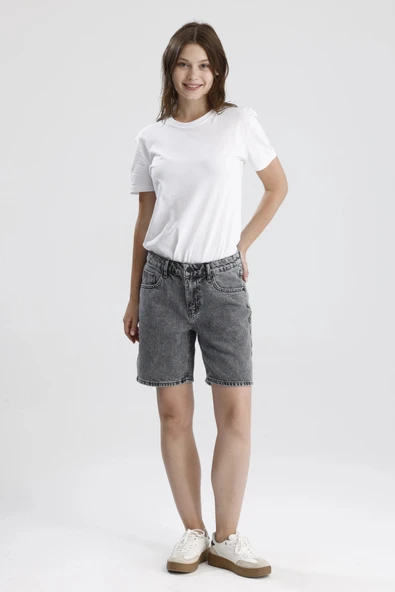 #BermudaŞort %100 Pamuk Açık Gri Denim Boyfriend Fit Formu Lou31 Rahat Kadın Bermuda Şort ürün görseli 1