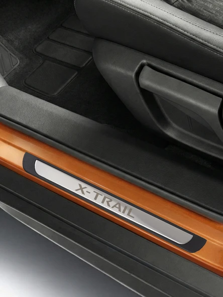 Nissan X-Trail Krom Kapı Eşiği 2022 ve Üzeri 4 Parça Paslanmaz Çelik ABS Çerçeve ürün görseli 1