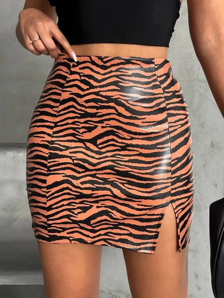 Tek yırtmaçlı zebra desenli deri etek kahvesiyah w24475-S ürün görseli 1