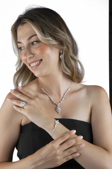 925 Ayar Gümüş 12mm Baget Taşlı Çiçek Motifli Gerdanlık Seti ürün görseli 1