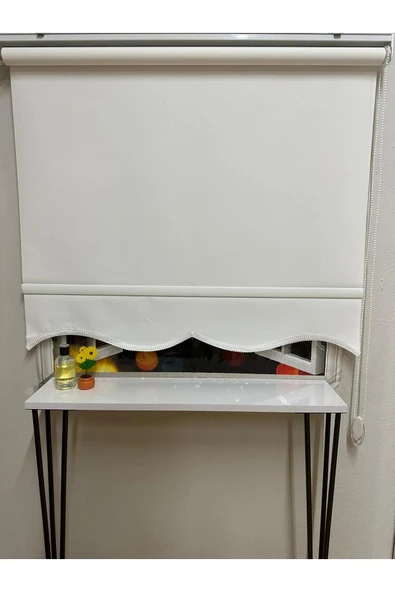 Mat Beyaz Dilimli Stor Perde ürün görseli 1