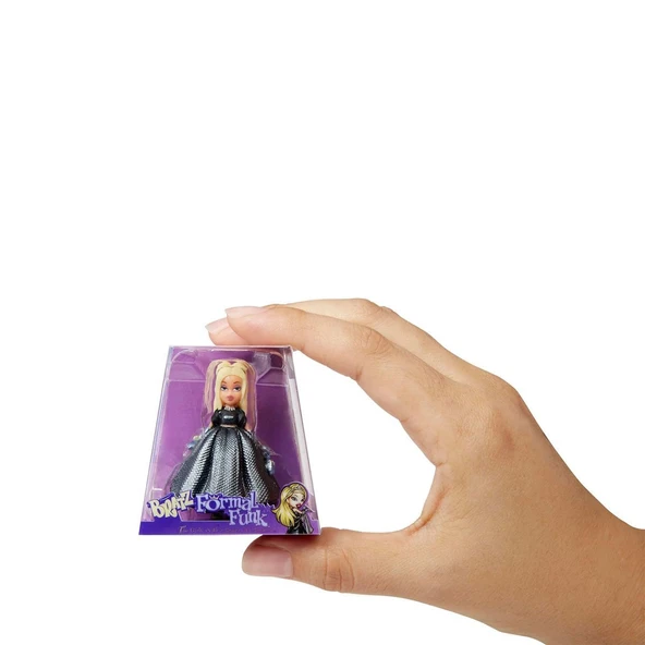 505327 - 505310C3 Bratz Minis - Resim 3