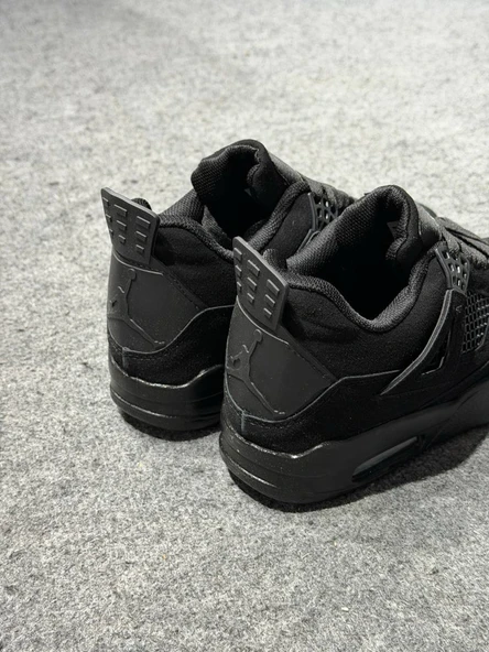 NİKE AIR JORDAN 4 RETRO BLACK CAT - Resim 4