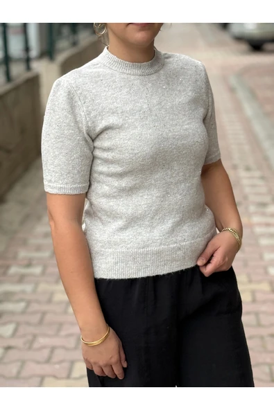 Leova Kadın Pamuklu Kısa Kollu Simli Boğazlı Triko - Resim 2