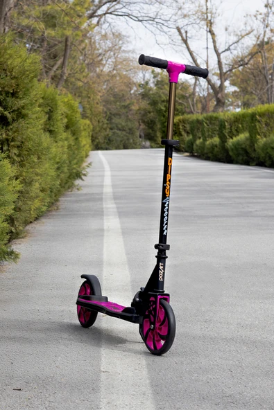 Scooter Y Dipsy 2tekerli Park Ayakcaklı 3kademeli 100kğ Taşıma Kapasiteli 8 Yaş Ve Üstü Kullanabilir ürün görseli 1