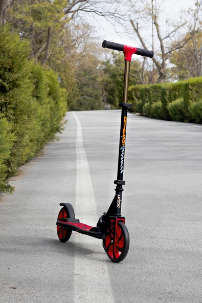 Scooter Y Dipsy 2tekerli Park Ayakcaklı 3kademeli 100kğ Taşıma Kapasiteli 8 Yaş Ve Üstü Kullanabilir ürün görseli 1