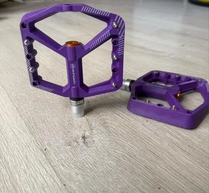 Bike Sky Brıvıga  Rulmanlı Çivili Bisiklet Pedal Mor ( 1. Sınıf Kalite ) ürün görseli 1