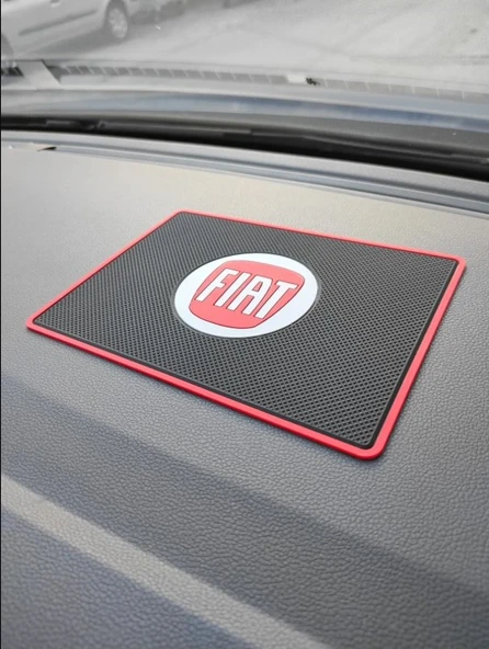 FIAT Logolu Kaymaz Torpido Üstü Ped 20x13.5 cm ürün görseli 1