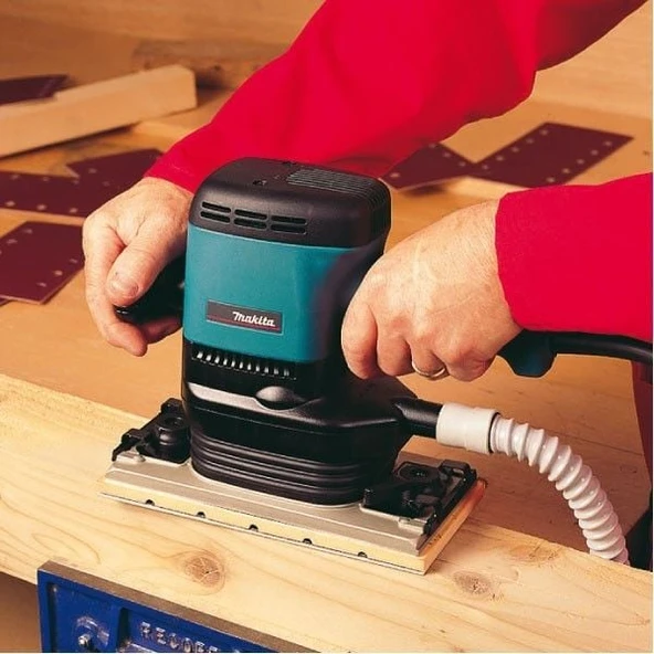 Makita 9046 Titreşim Zımpara 600W - Resim 2