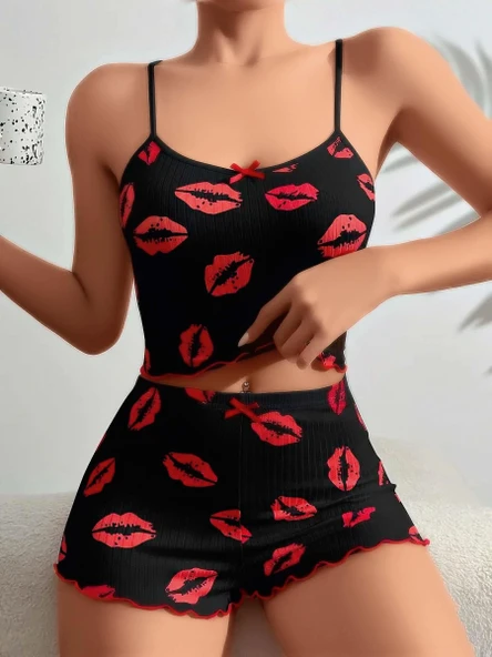 Pamuklu Kiss Öpücük Desen Siyah Fitilli Şortlu Pijama Takımı ürün görseli 1