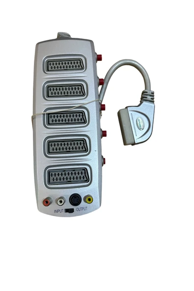 SERMER PAZARLAMA 5 Lİ SCART DAĞITICI 3 RCA FİŞ VE S-VİDEO GİRİŞLİ SİLVER RENK KABLO ürün görseli 1