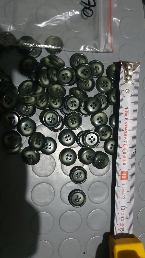Yeşil beyaz düğme 5 adet kaliteli 1.5 cm ürün görseli 1