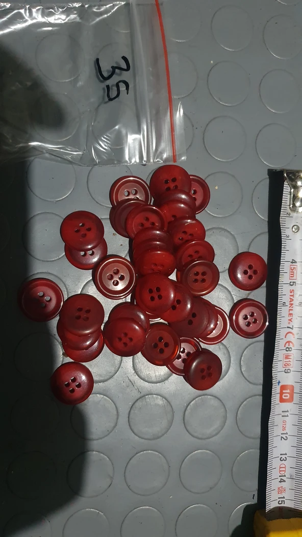 Kırmızı düğme 1.5 cm 5 adet kaliteli ürün görseli 1