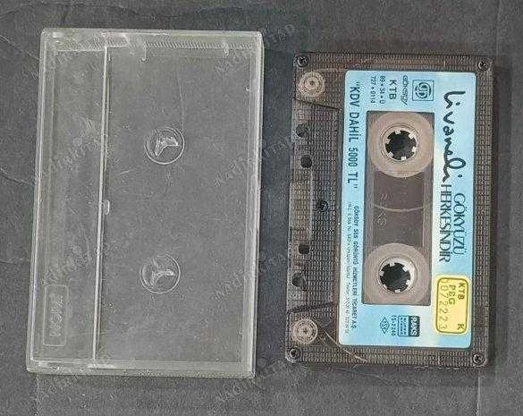 ZÜLFÜ LİVANELİ    /     GÖKYÜZÜ HERKESİNDİR   *     KASET    /  KARTONETSİZ ürün görseli 1