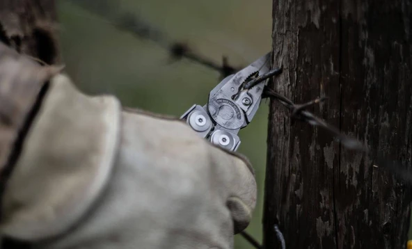 Leatherman Surge Penseli Multitool 21F Gümüş - Resim 4