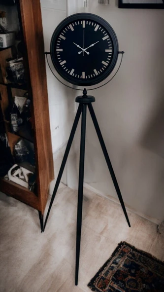 Siyah Lüks Sade Tripod Ayaklı Saat - Resim 3