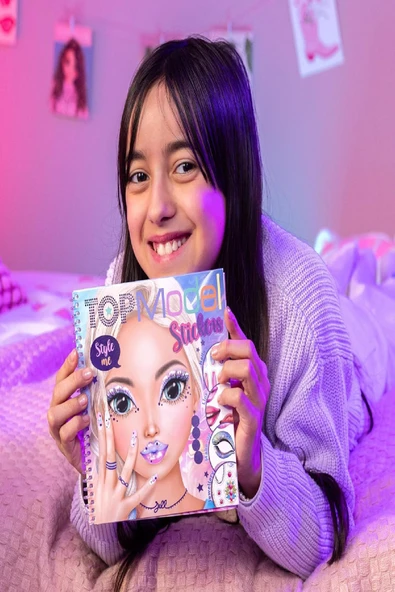 Style Me Makyaj Tasarım Ve Çıkartma Kitabı ürün görseli 1
