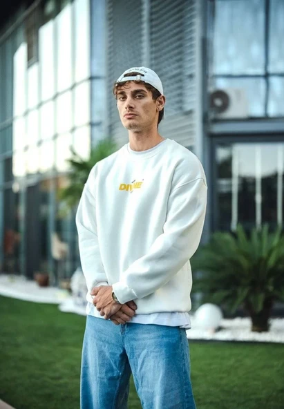 Kışlık Bisiklet Yaka Baskılı SweatShirt - Beyaz 8381599 ürün görseli 1