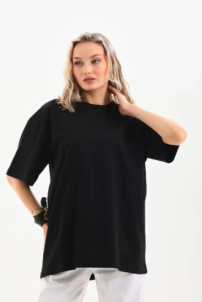 kadın Bisiklet Yaka Düz Oversize T-Shirt - Siyah ürün görseli 1