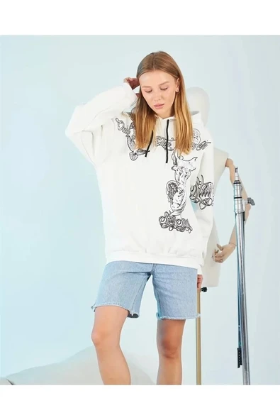 Kadın Kapüşonlu Strong Heykel Baskılı Sweatshirt - Beyaz ürün görseli 1