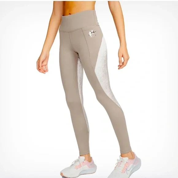 Nike Air Dri-FIT Fast Kadın Koşu Taytı, iki tonlu  DV7236-087 ürün görseli 1
