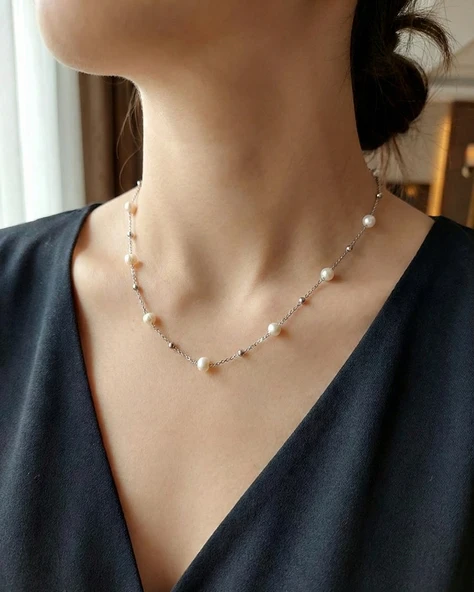 Gerçek Kültür İncisi Dorika Detaylı Gümüş Renk Çelik Kolye 40cm Kararmaz ürün görseli 1