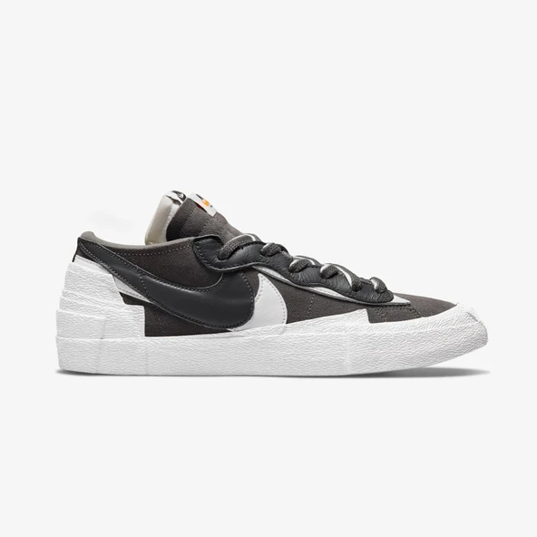 Nike Blazer Low X Sacai Erkek Siyah Spor Ayakkabı ürün görseli 1