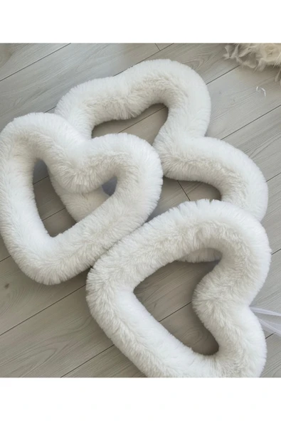 Yastıkland KALPLİ HARİKA TASARIM PELUŞ YASTIK ürün görseli 1