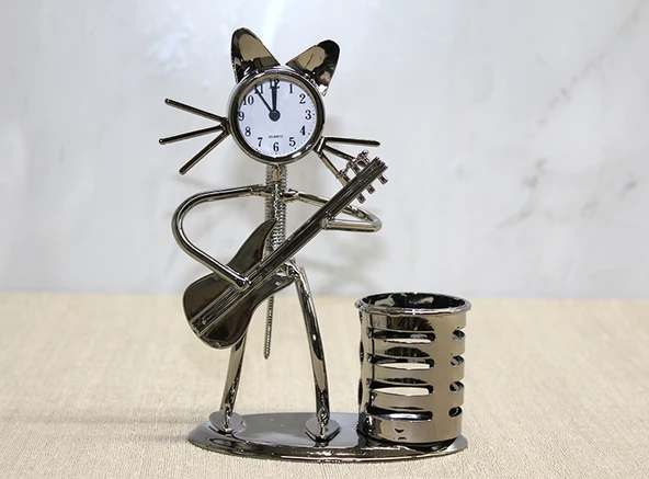Metal Gitar Çalan Müzisyen Kedi Saat Ve Kalemlik ürün görseli 1