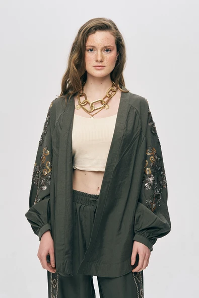 Kadın Etnik Işıltı Boncuk ve Nakış İşlemeli Lüks Liyosel Oversize Kimono ürün görseli 1