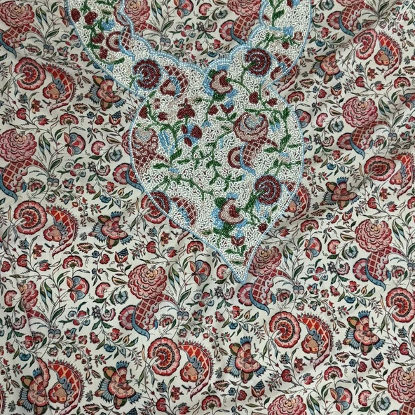İşlemeli Hint Elbise Kumaşı 370x110cm (Model 1) ürün görseli 1