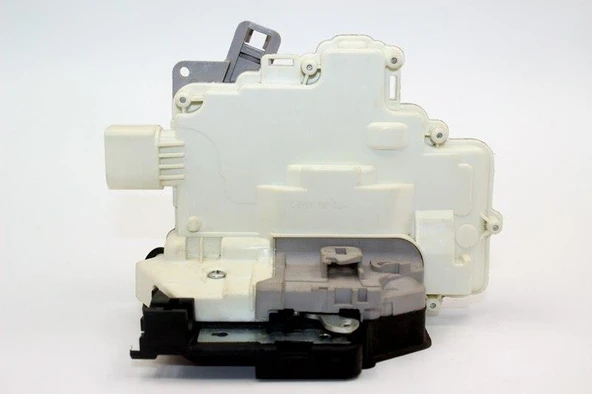 KAPI KILIDI MOTORLU SOL ARKA VOLKSWAGEN PASSAT 2005-2012 TIGUAN 2007-2016/ AUDI A4 - Q7 2006-2015/ SKODA SUPERB 2010-2015 3C4839015B 3C4839015A ürün görseli 1