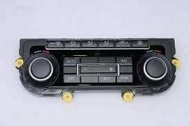 KLİMA KONTROL PANELİ AMAROK 2H0907040DZJU 2H0907040BZJU ürün görseli 1