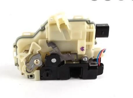 KAPI KILIDI MOTORLU SOL ARKA VOLKSWAGEN GOLF IV - BORA 1997-2005/ JETTA II 1982-1992/ PASSAT 1997-2001 ürün görseli 1